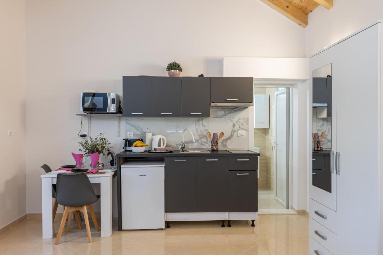 Apartments Roza Mlini Luaran gambar