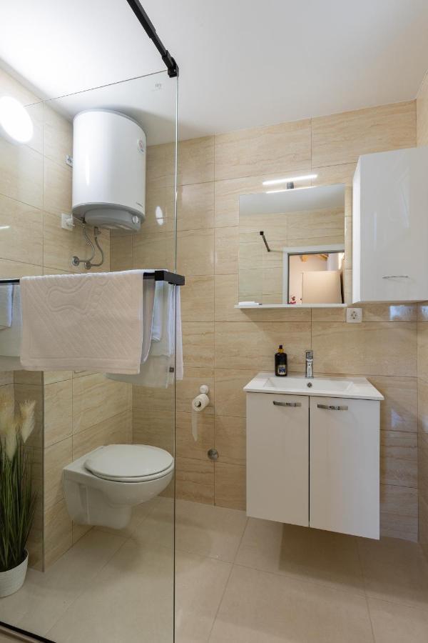 Apartments Roza Mlini Luaran gambar