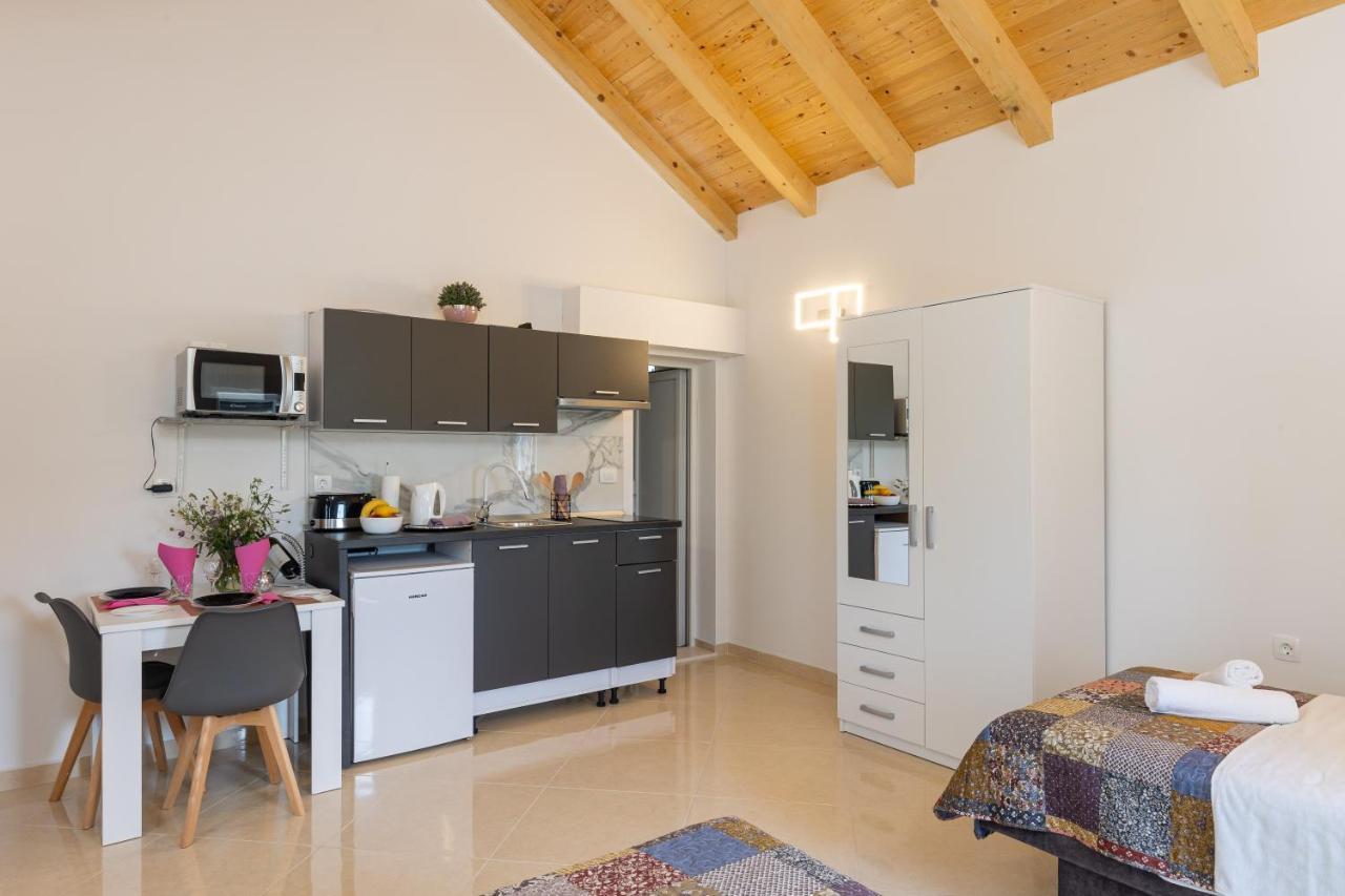 Apartments Roza Mlini Luaran gambar