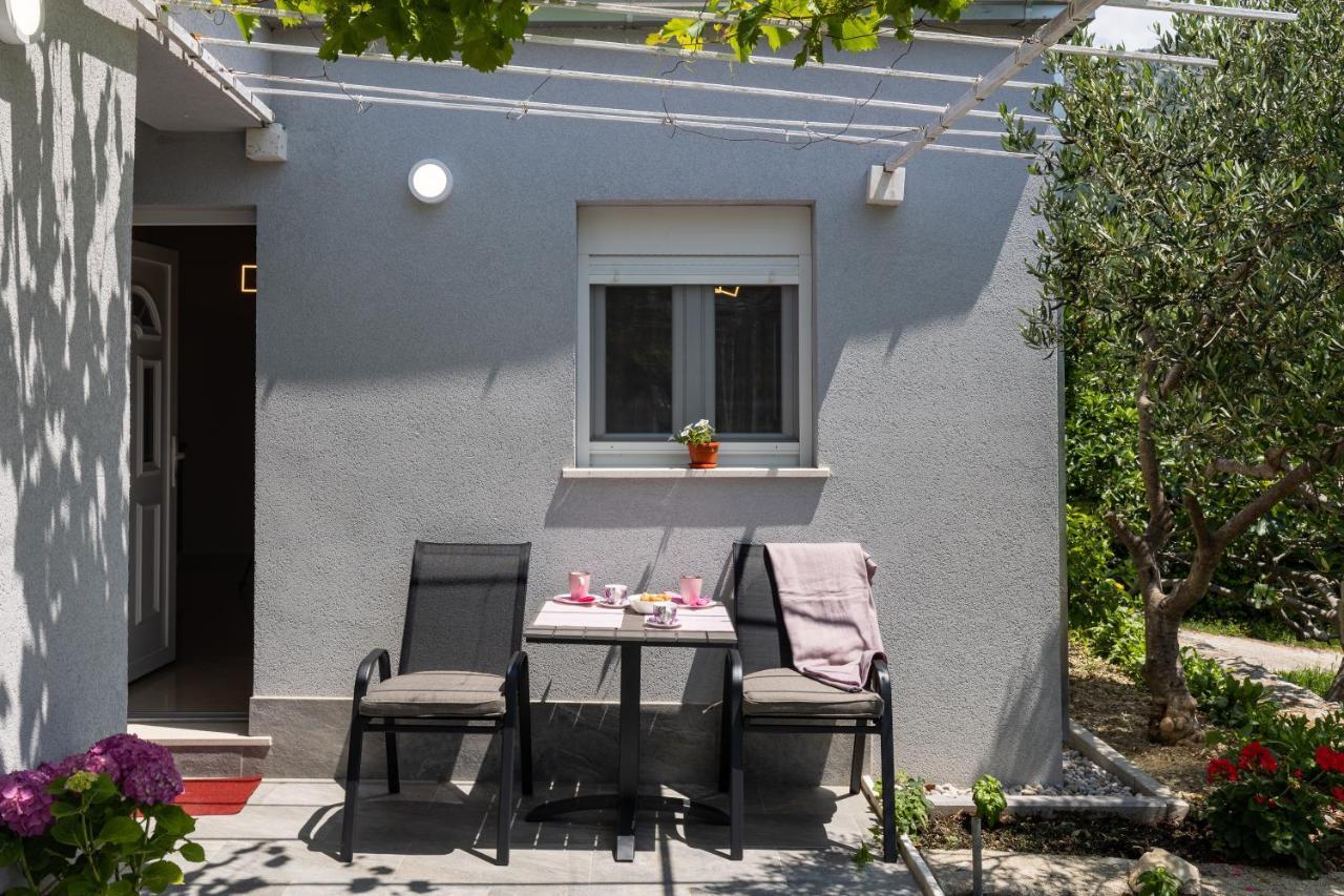 Apartments Roza Mlini Luaran gambar